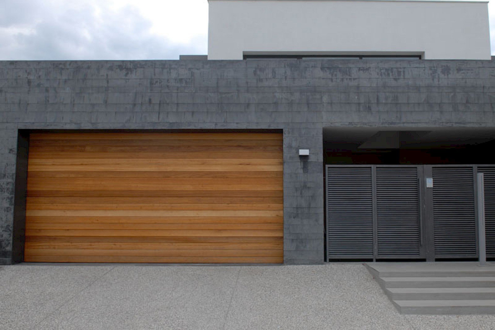 GARAGE DOOR - PRODUCTS